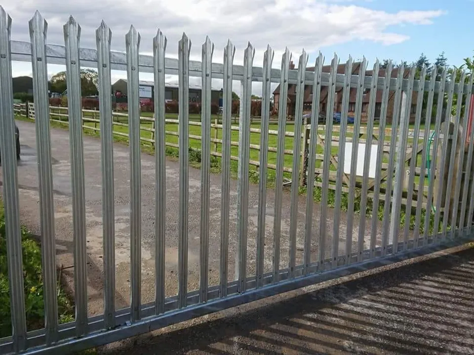 Cantilever sliding gate โ Slough